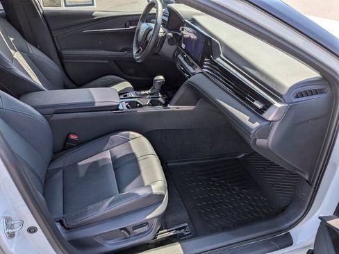 Used 2026 Toyota Camry XSE FWD image 5