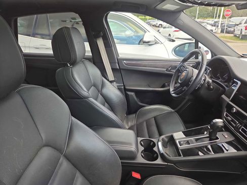 Used 2022 Porsche Macan GTS image 4