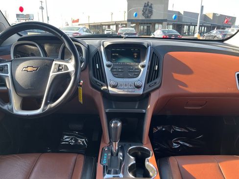 Used 2017 Chevrolet Equinox Premier w/ Enhanced Convenience Package image 23