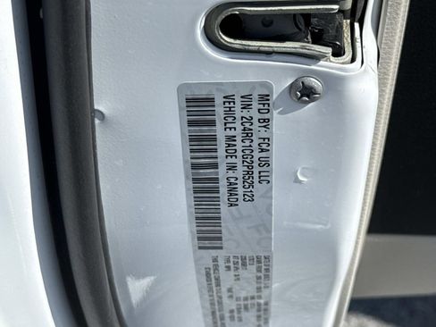 Used 2023 Chrysler Voyager LX image 30