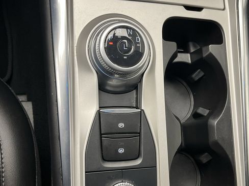 Used 2023 Ford Explorer XLT w/ Equipment Group 202A image 26