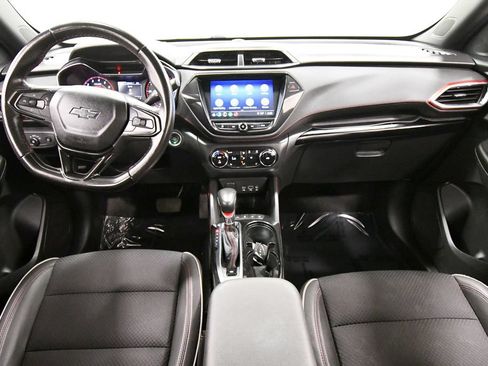 Used 2021 Chevrolet TrailBlazer RS w/ Convenience Package FWD image 3