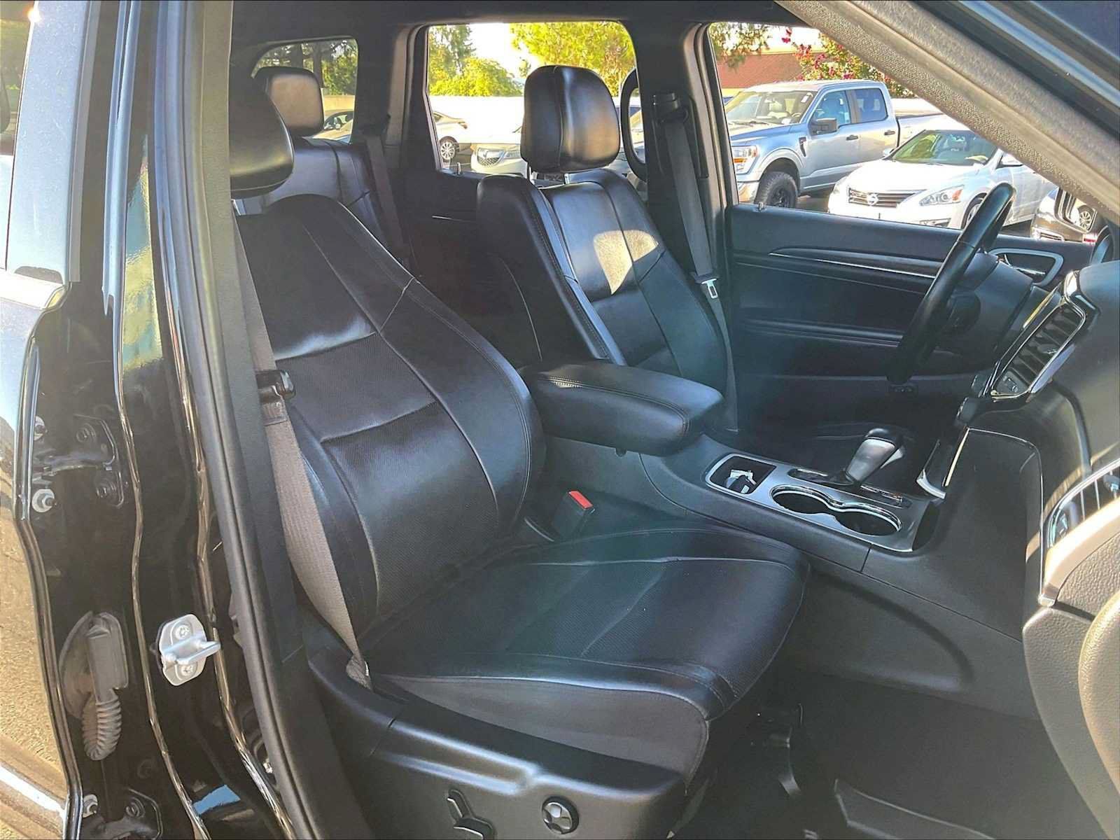 Used 2021 Jeep Grand Cherokee Limited w/ Luxury Group II RWD image 10
