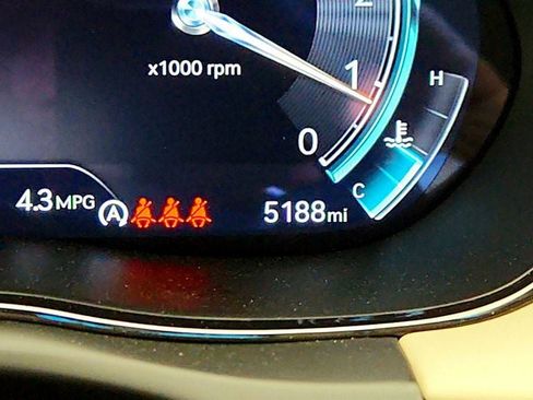 Used 2025 Genesis GV70 3.5T Sport w/ Sport Prestige Package AWD/4WD image 16