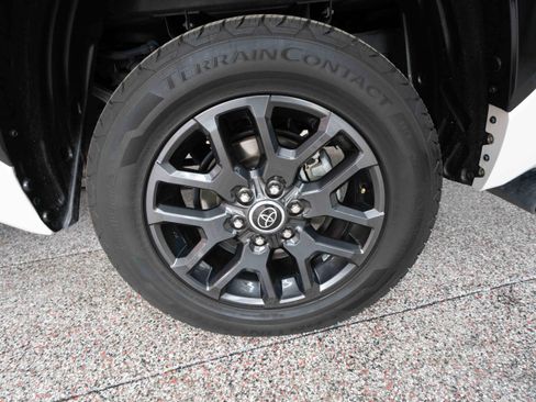 Used 2023 Toyota Tundra Platinum image 28