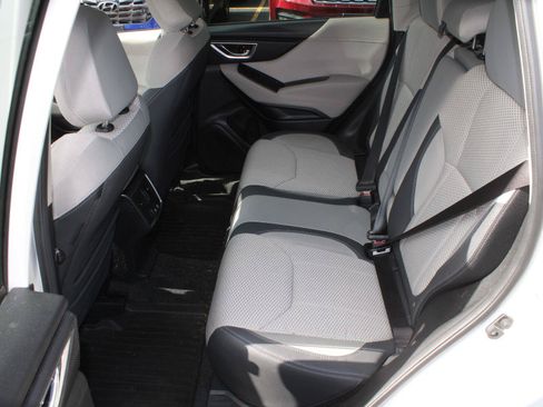 Used 2023 Subaru Forester Premium AWD/4WD image 20