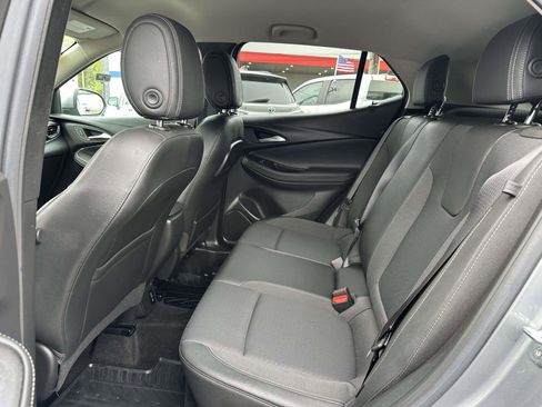 Used 2023 Buick Encore GX Preferred w/ Cold Weather Comfort Package AWD/4WD image 10