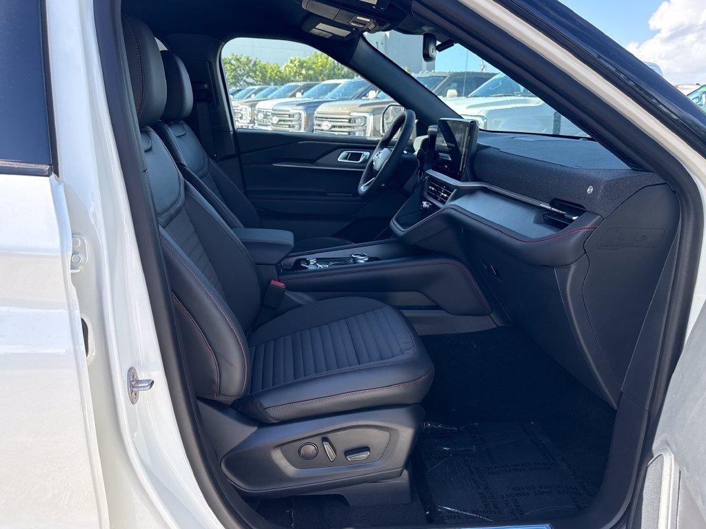 New 2027 Ford Explorer ST-Line w/ Premium Package RWD image 21