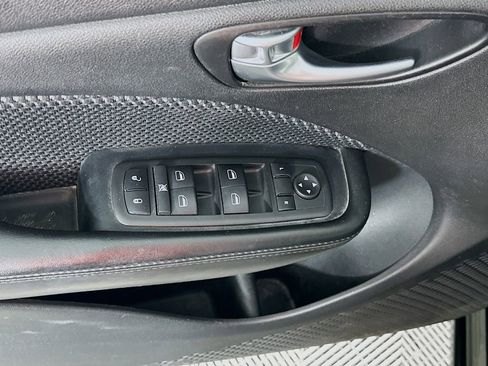 Used 2016 Dodge Dart SXT image 22