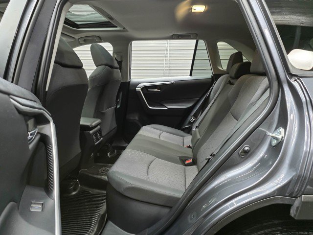 Used 2022 Toyota RAV4 XLE w/ Convenience Package AWD/4WD image 16