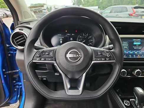 Used 2023 Nissan Kicks SV FWD image 20
