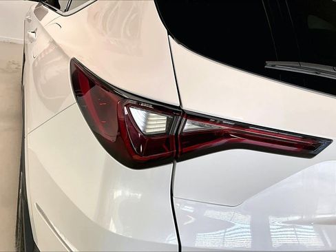 Certified 2025 Acura MDX SH-AWD w/ Technology Package image 29