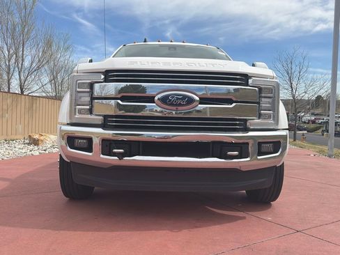 Used 2019 Ford F450 Lariat w/ Lariat Ultimate Package AWD/4WD image 2