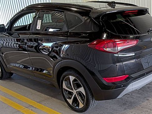 Used 2018 Hyundai Tucson Value w/ Cargo Package FWD image 6