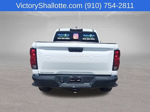 Used 2023 Chevrolet Colorado Trail Boss w/ Technology Package AWD/4WD image 23