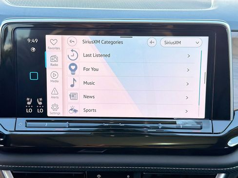 New 2026 Volkswagen Atlas SE FWD image 32