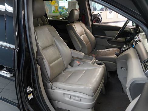Used 2011 Honda Odyssey Touring image 27