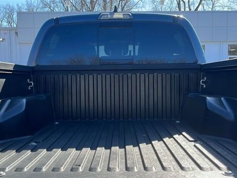 Used 2023 Toyota Tacoma TRD Off-Road image 23