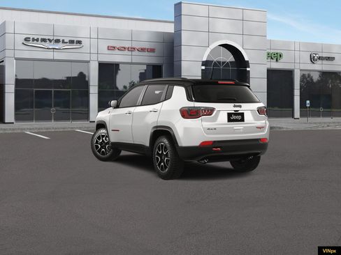 New 2026 Jeep Compass Trailhawk w/ Sun, Sound & Navigation Group AWD/4WD image 5