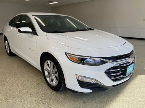 Used 2023 Chevrolet Malibu LT image 3