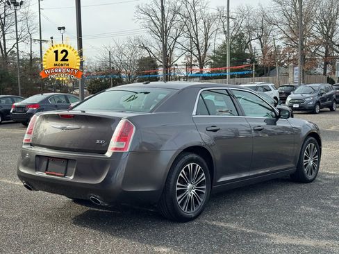 Used 2014 Chrysler 300 S image 23