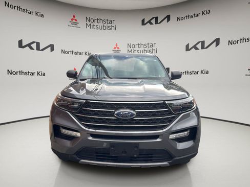 Used 2022 Ford Explorer XLT w/ Equipment Group 202A AWD/4WD image 10
