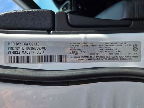 Used 2021 Jeep Grand Cherokee Limited image 32