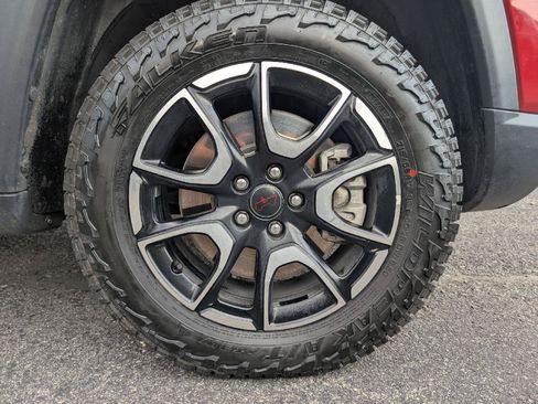 Used 2025 Jeep Compass Trailhawk AWD/4WD image 9