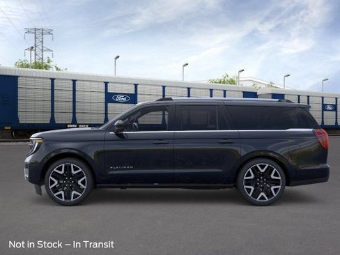 New 2026 Ford Expedition Max Platinum w/ Platinum Ultimate Package AWD/4WD image 3