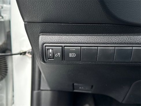 Certified 2023 Toyota Corolla SE image 20