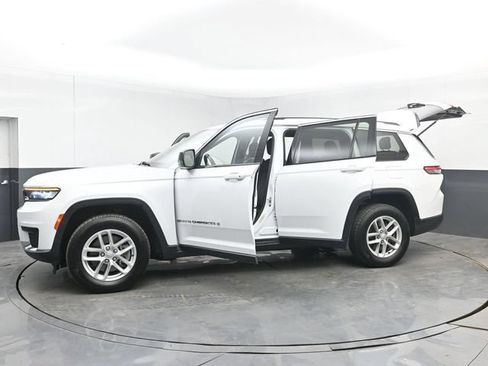 Used 2023 Jeep Grand Cherokee L Laredo RWD image 52