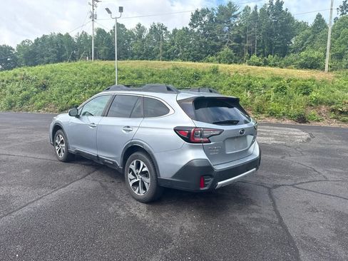 Used 2020 Subaru Outback Limited AWD/4WD image 7