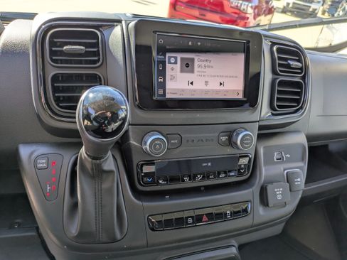 New 2026 RAM ProMaster 3500 w/ Crew Van Package image 10