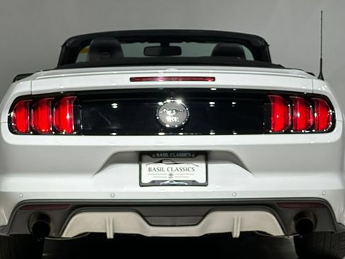 Used 2015 Ford Mustang Premium w/ Equipment Group 201A RWD image 29