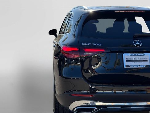 Certified 2025 Mercedes-Benz GLC 300 image 12