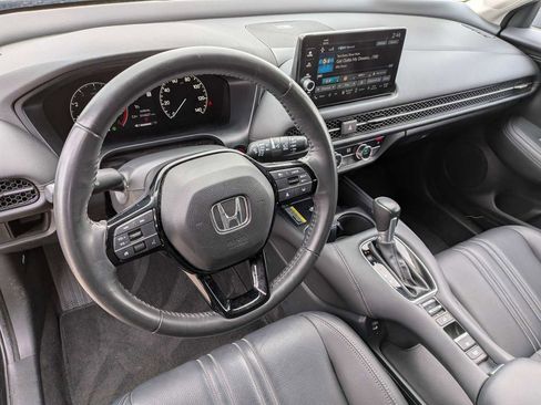 Certified 2024 Honda HR-V EX-L image 2