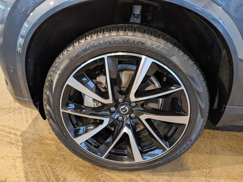Used 2024 Volvo XC90 B6 Plus w/ Protection Package Premier image 10