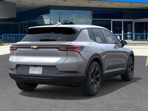 New 2026 Chevrolet Equinox EV LT image 4