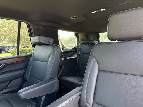 Used 2025 GMC Yukon Denali image 16