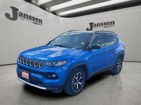 Used 2025 Jeep Compass Limited AWD/4WD image 8