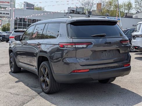 Used 2023 Jeep Grand Cherokee L Laredo image 11