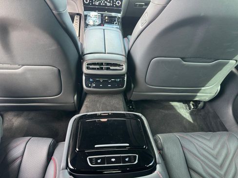 Used 2025 Genesis G80 3.5T Sport AWD/4WD image 32