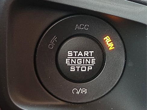 New 2025 Jeep Gladiator Mojave w/ Steel Bumper Group image 22