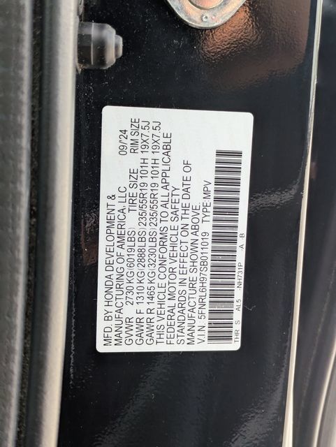 Used 2025 Honda Odyssey Elite image 32
