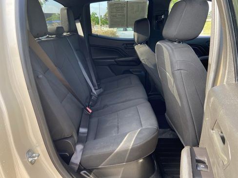 Used 2023 Chevrolet Colorado W/T image 14