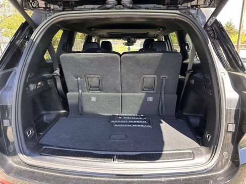 Used 2023 Jeep Grand Cherokee L Laredo AWD/4WD image 7