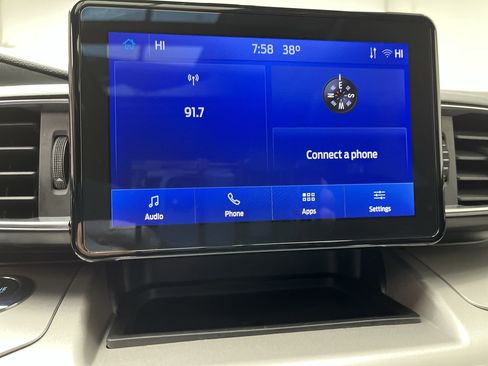 Used 2022 Ford Explorer XLT w/ Equipment Group 202A image 22