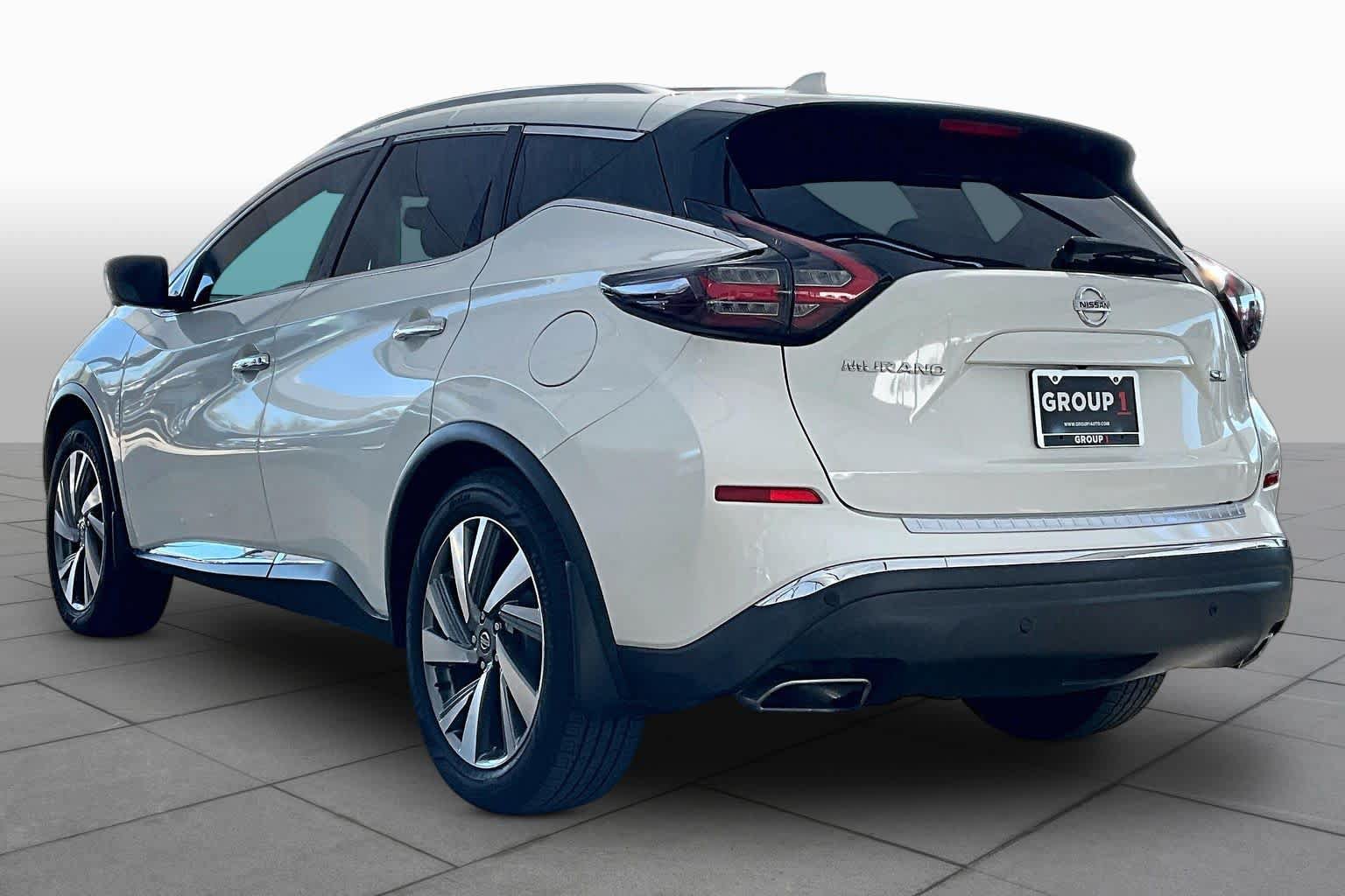 Used 2020 Nissan Murano SL w/ Moonroof Package FWD image 11