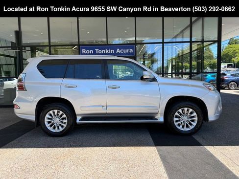 Used 2016 Lexus GX 460 w/ Premium Package AWD/4WD image 8