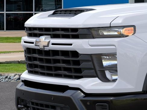 New 2026 Chevrolet Silverado 2500 Custom w/ Custom Value Package AWD/4WD image 13